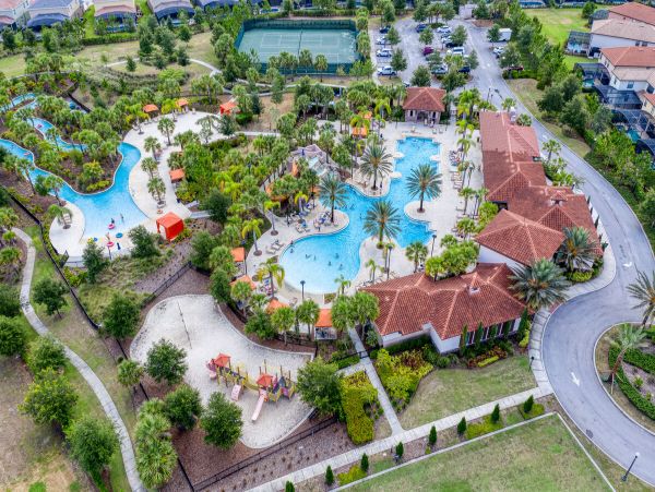 Solterra Resort 3 miles to Reunion 9 miles to Disney