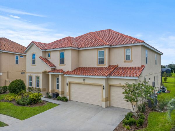 Solterra Resort 3 miles to Reunion 9 miles to Disney