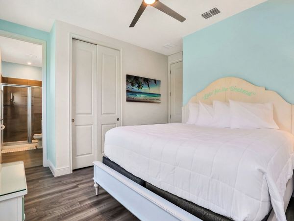 Posh Nine Bedroom Vacation Pool Home in Kissimmee Sleeps 20