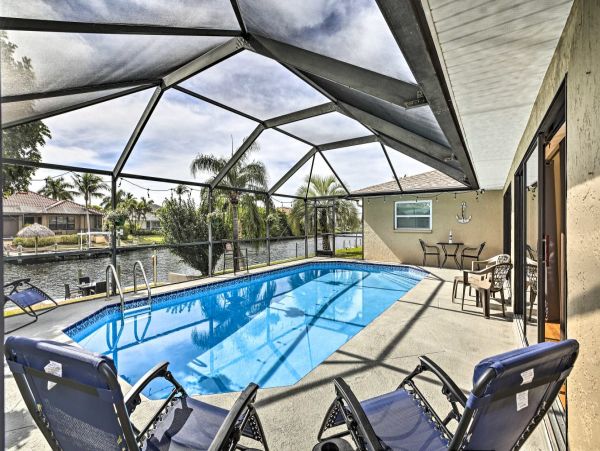 Cape Coral Vacation Rental Private Caged Pool & Canal View