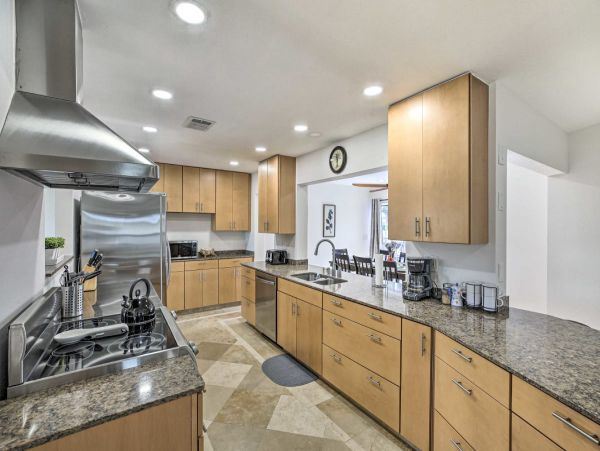 Cape Coral Vacation Rental Private Caged Pool & Canal View