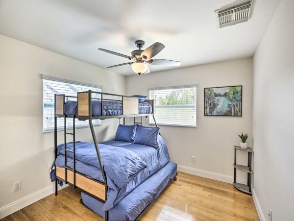 Cape Coral Vacation Rental Private Caged Pool & Canal View