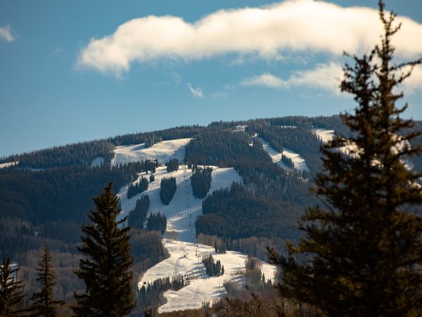 Ski in Ski Out Three Bedroom Luxury Townhome in Avon