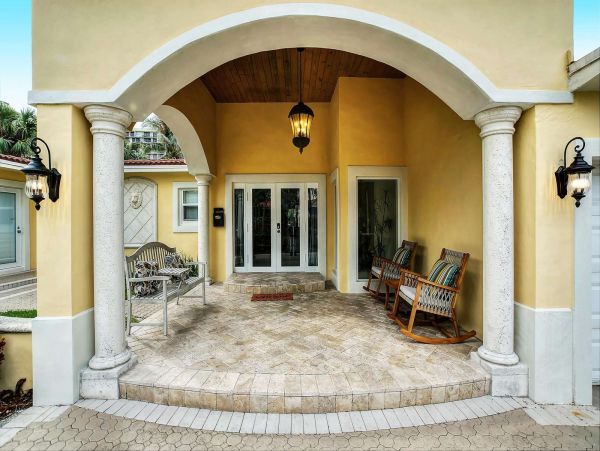 Fort Lauderdale Vacation Home Walk the Path To the Beach!