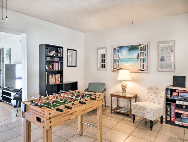 Three Bedroom Well-Appointed Bradenton Home with Private Pool