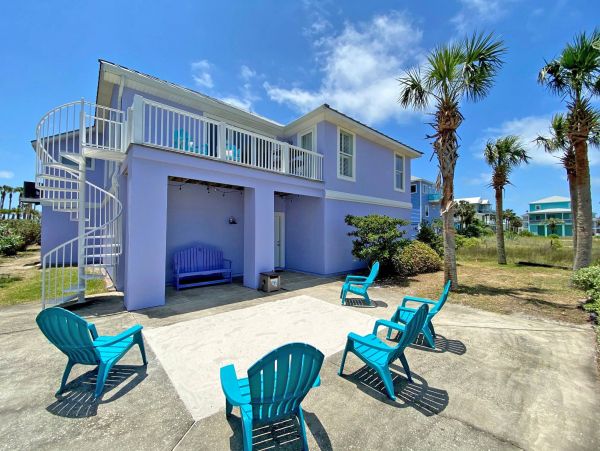 Beautiful Beach Vacation Home Sleeps 18 in Pensacola Beach
