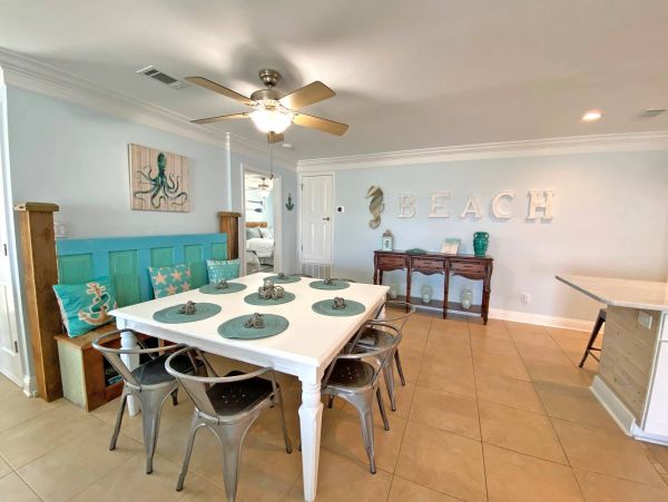 Beautiful Beach Vacation Home Sleeps 18 in Pensacola Beach