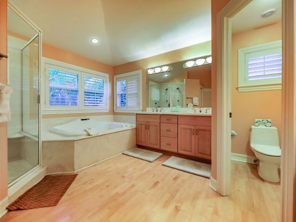 Captiva Five Bedroom Vacation Home with Pool and Boat Dock