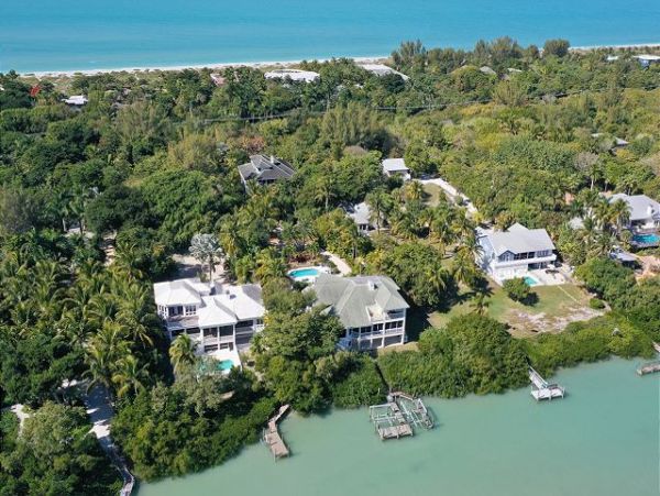 Captiva Five Bedroom Vacation Home with Pool and Boat Dock