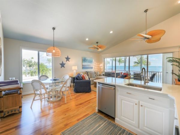 New Listing Direct Bay Front full remodel 3rd floor walkup