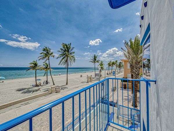 Six Bedroom Oceanfront Duplex in Hollywood FL Gulf Views