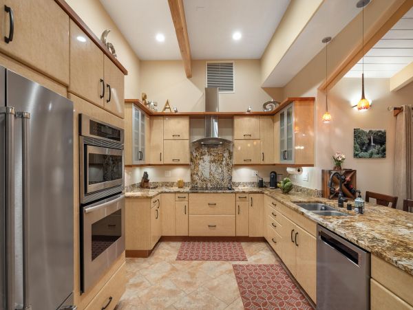 Oceanfront Vacation Home in Kailua-Kona 8 Guests