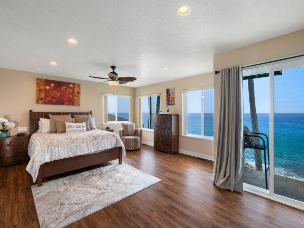 Oceanfront Vacation Home in Kailua-Kona 8 Guests