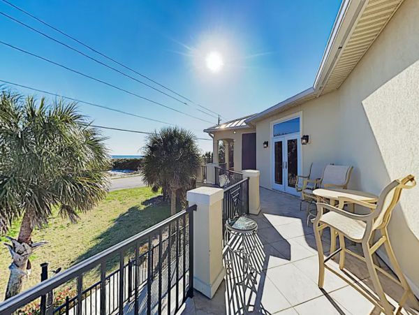 Beach-Side Gulf View Vacation Home in Perdido Key Sleeps 16