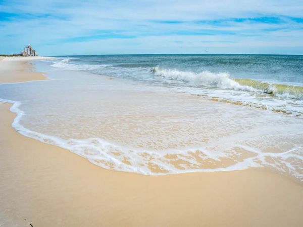 Beach-Side Gulf View Vacation Home in Perdido Key Sleeps 16