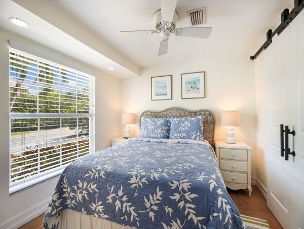 5 Minute Walk to Beach Anna Maria Island Vacation Pool Home
