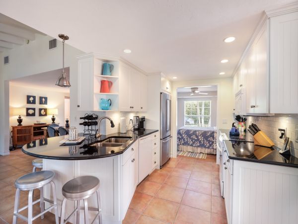 5 Minute Walk to Beach Anna Maria Island Vacation Pool Home