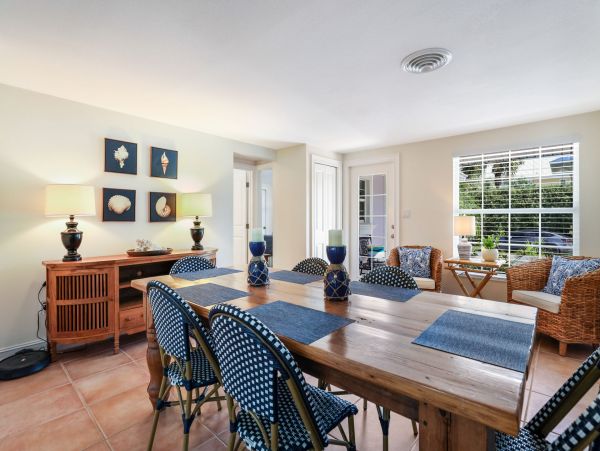 5 Minute Walk to Beach Anna Maria Island Vacation Pool Home