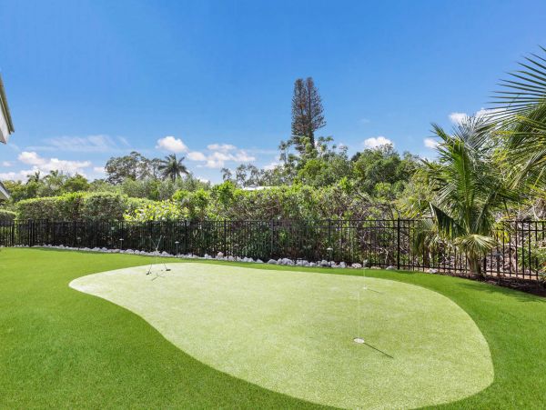 5 Minute Walk to Beach Anna Maria Island Vacation Pool Home