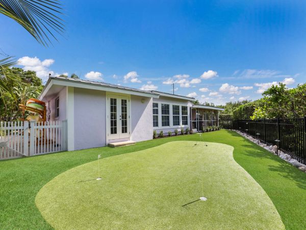 5 Minute Walk to Beach Anna Maria Island Vacation Pool Home