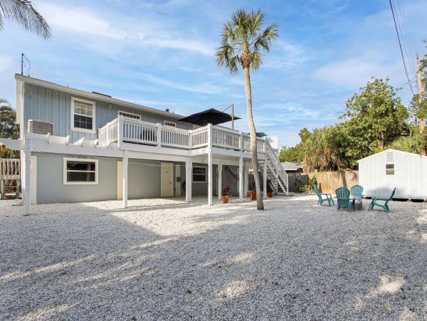 Beach Vacation Home in Longboat Key Sleeps 5 Guests