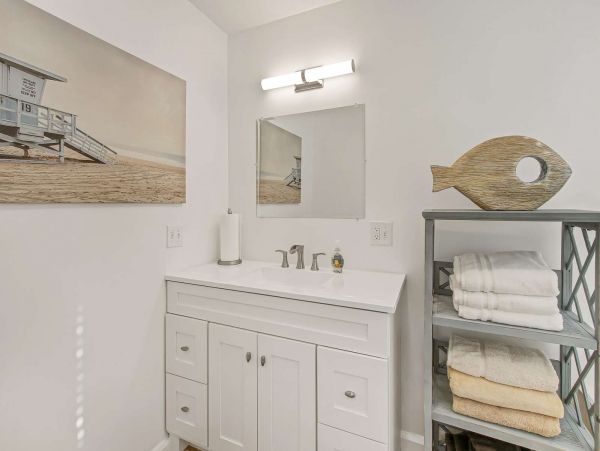 Beach Vacation Home in Longboat Key Sleeps 5 Guests