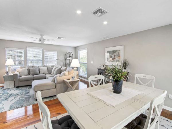 Beach Vacation Home in Longboat Key Sleeps 5 Guests