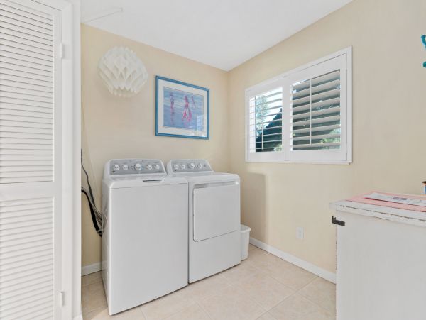Two Bedroom Longboat Key Vacation Condo Sleeps 4 Guests
