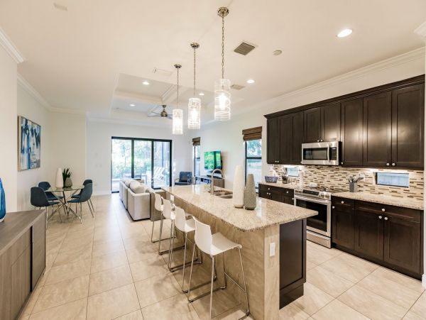 Naples Vacation Home Private Pool & Sleeps 8 Guests
