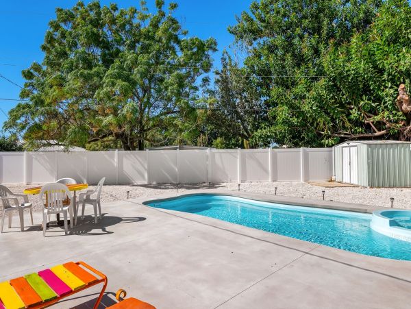 Private Pool Home Sleeps 8 Guests in Bradenton Beach