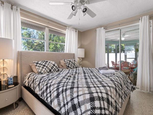 Private Pool Home Sleeps 8 Guests in Bradenton Beach