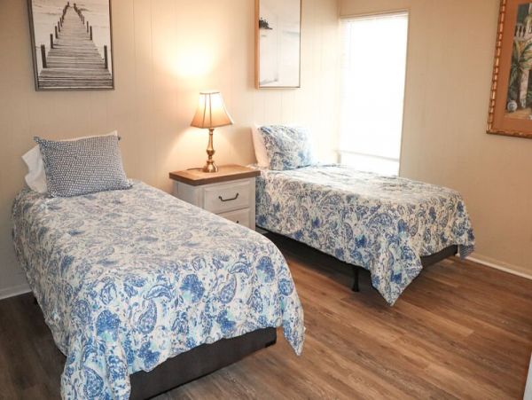 Beach to Bay Vacation Condo on Siesta Key