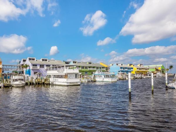 Beatutiful Vacation Bungalow in Punta Gorda Sleeps Four