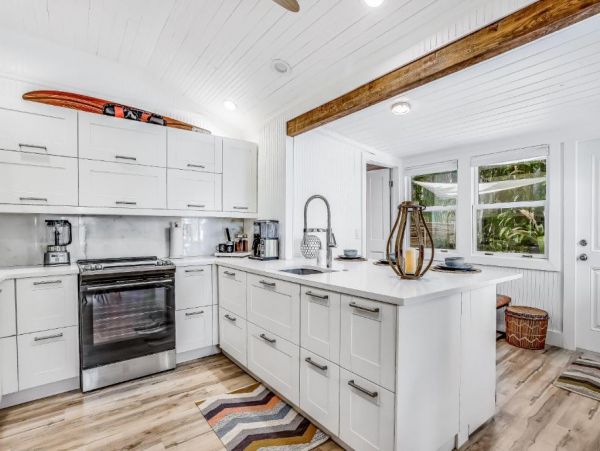 Beatutiful Vacation Bungalow in Punta Gorda Sleeps Four