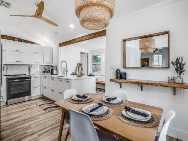 Beatutiful Vacation Bungalow in Punta Gorda Sleeps Four
