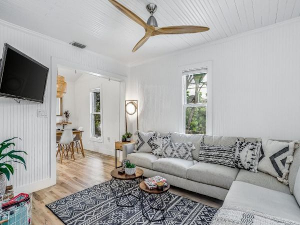 Beatutiful Vacation Bungalow in Punta Gorda Sleeps Four