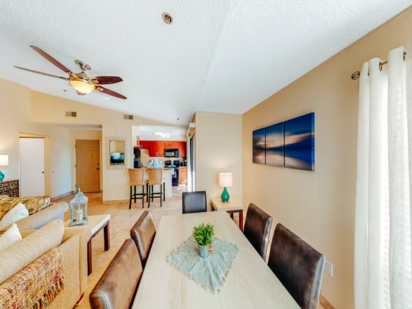Beautiful Holmes Beach Vacation Condo with Pool Near Beach