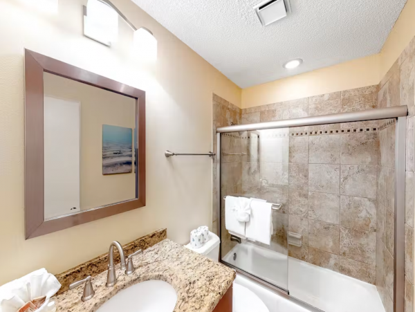 Beautiful Holmes Beach Vacation Condo with Pool Near Beach