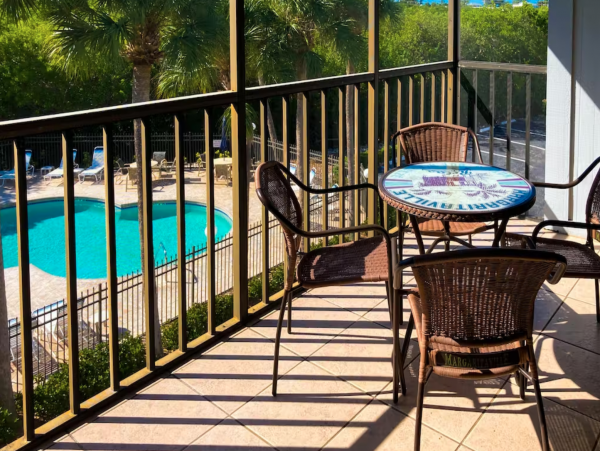 Beautiful Holmes Beach Vacation Condo with Pool Near Beach