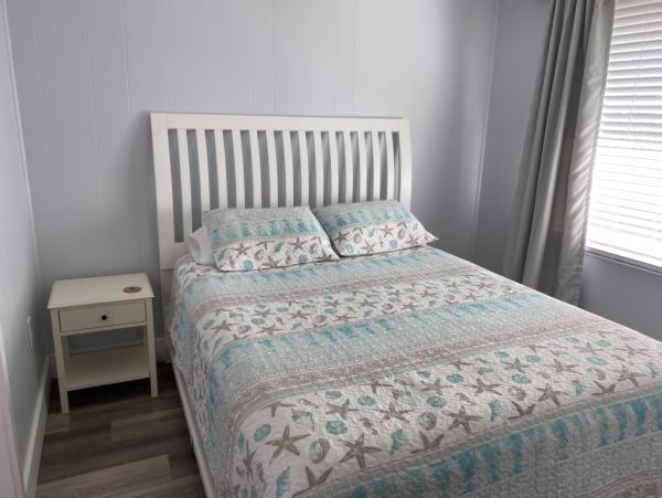 Two Bedroom Plus Den Side Villa in Boca Grande Sleeps Six