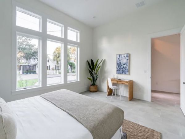 Walk to Beach MIramar Vacation Pool Home With Eight Bedroom