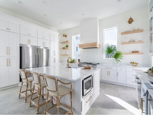 Walk to Beach MIramar Vacation Pool Home With Eight Bedroom