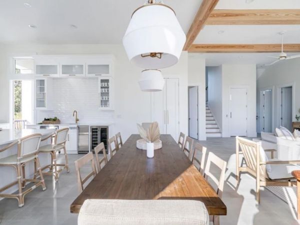Walk to Beach MIramar Vacation Pool Home With Eight Bedroom