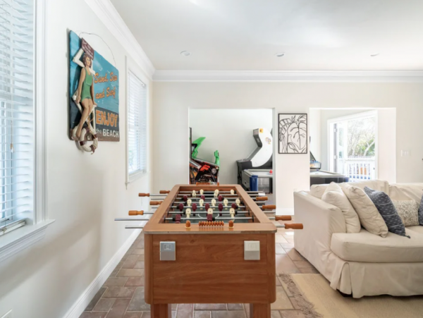 Luxury Nine Bedroom Vacation Home with Private Pool & Spa