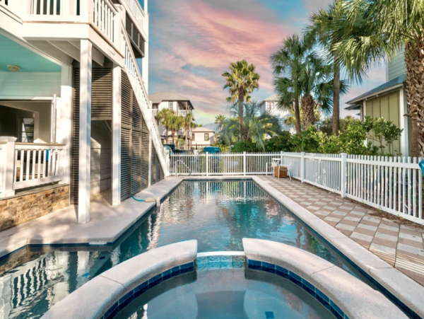 Luxury Nine Bedroom Vacation Home with Private Pool & Spa