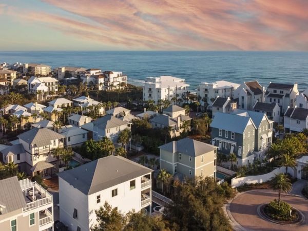 Luxury Nine Bedroom Vacation Home with Private Pool & Spa