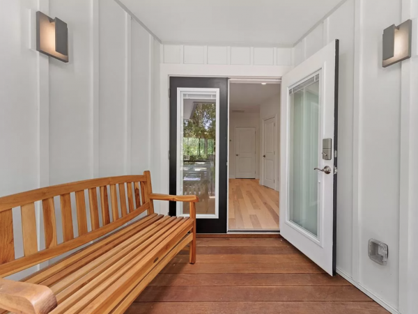 Walk to Beach Vacation Home Two Bedrooms in Sanibel Sleeps 8