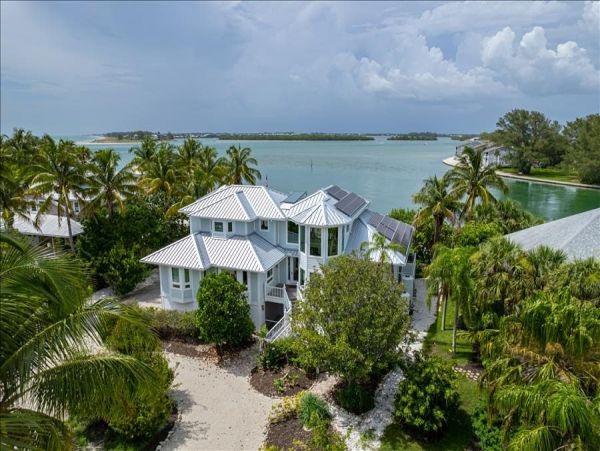 Boca Grande Oceanfront Vacation Rental Private Pool & Dock