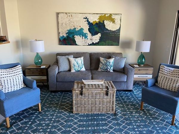 Two Bedroom Vacation Condo Sleeps Six Guests Walk To Beach