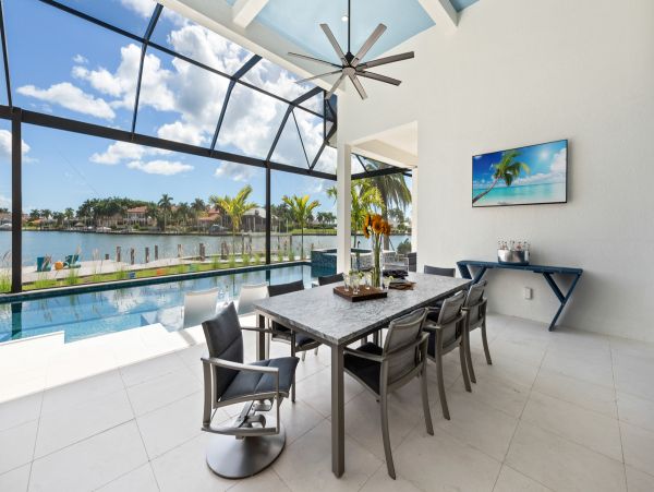 Marco Island 4 Bedroom Vacation Home With Pool & Spa